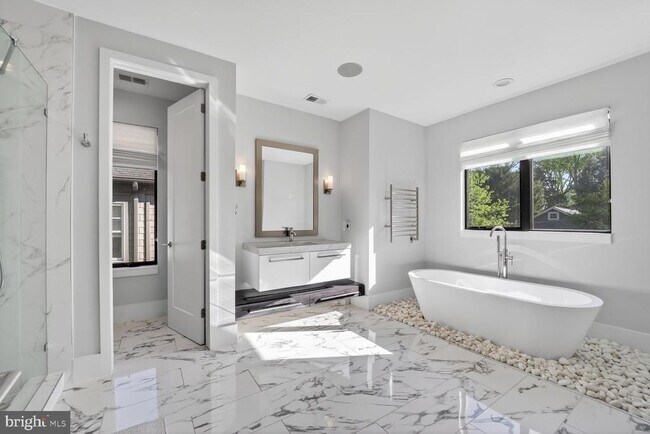 Building Photo - 5310 Dorsett Pl NW