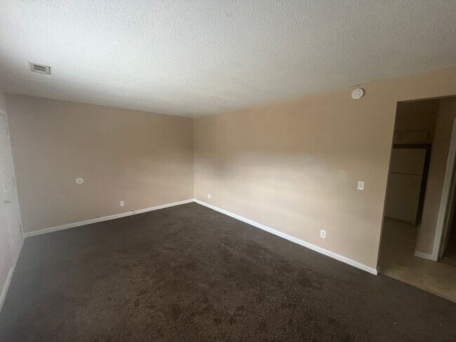 Building Photo - 716 Marley Way