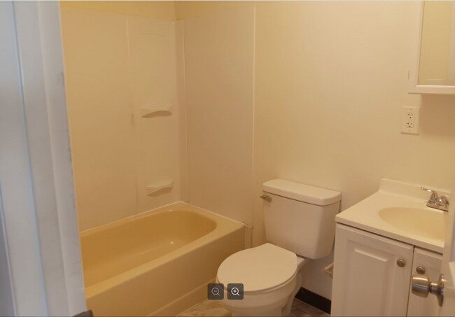 Building Photo - 5304 Jackson St