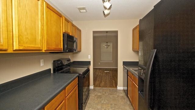 Building Photo - 7897 Montview Road