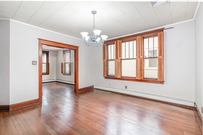 Building Photo - 429 S Pitt St