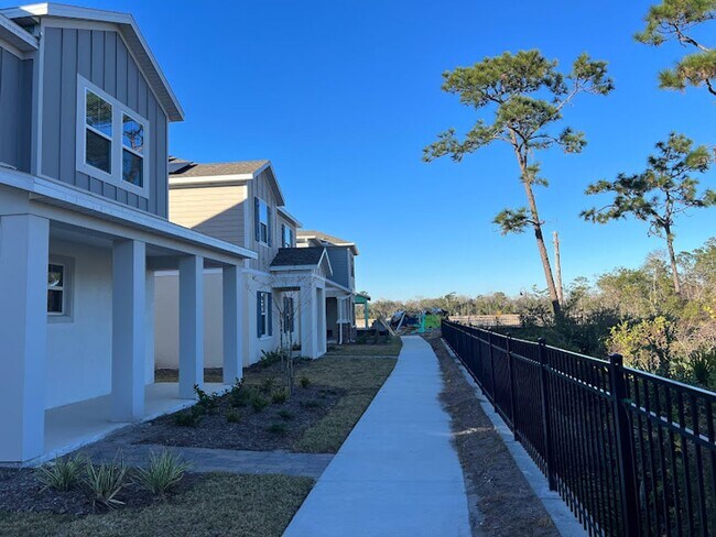 Building Photo - Newly built 3 Bedroom Home in Beautiful St. Cloud - 5 min from Isles of Lake Nova