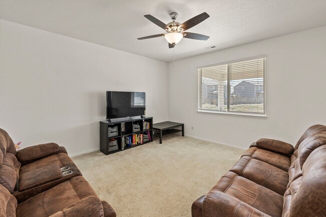 Building Photo - 3315 Bella Luna Dr