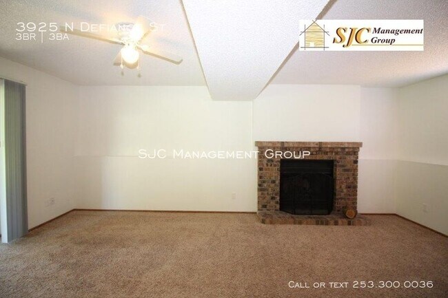 Building Photo - Split level home for rent in North Tacoma.