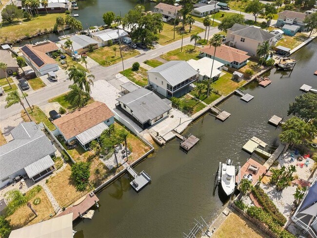 Building Photo - 7037 McCray Dr