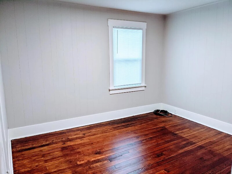 Building Photo - 506 15th St