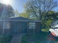 Building Photo - 4020 Kirkland Ave