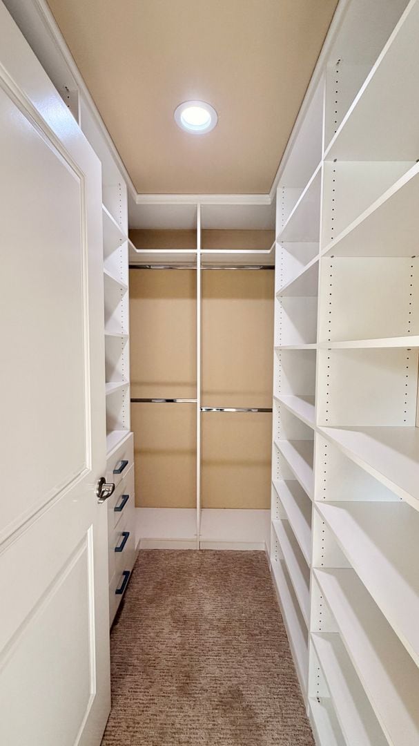 Building Photo - Desirable Mountain View 4 Bed + 3.5 Bath + Office Home. Close to Downtown Mountain View. Great Lo...