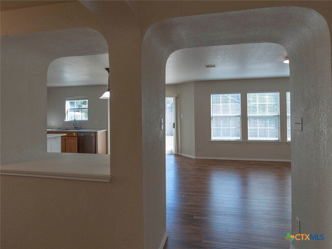 Building Photo - 424 Copper Hill Dr