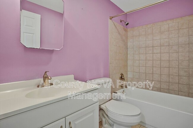 Building Photo - 12105 N Keys Rd