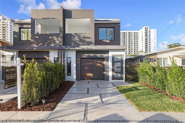 Building Photo - 3187 SW 23rd St