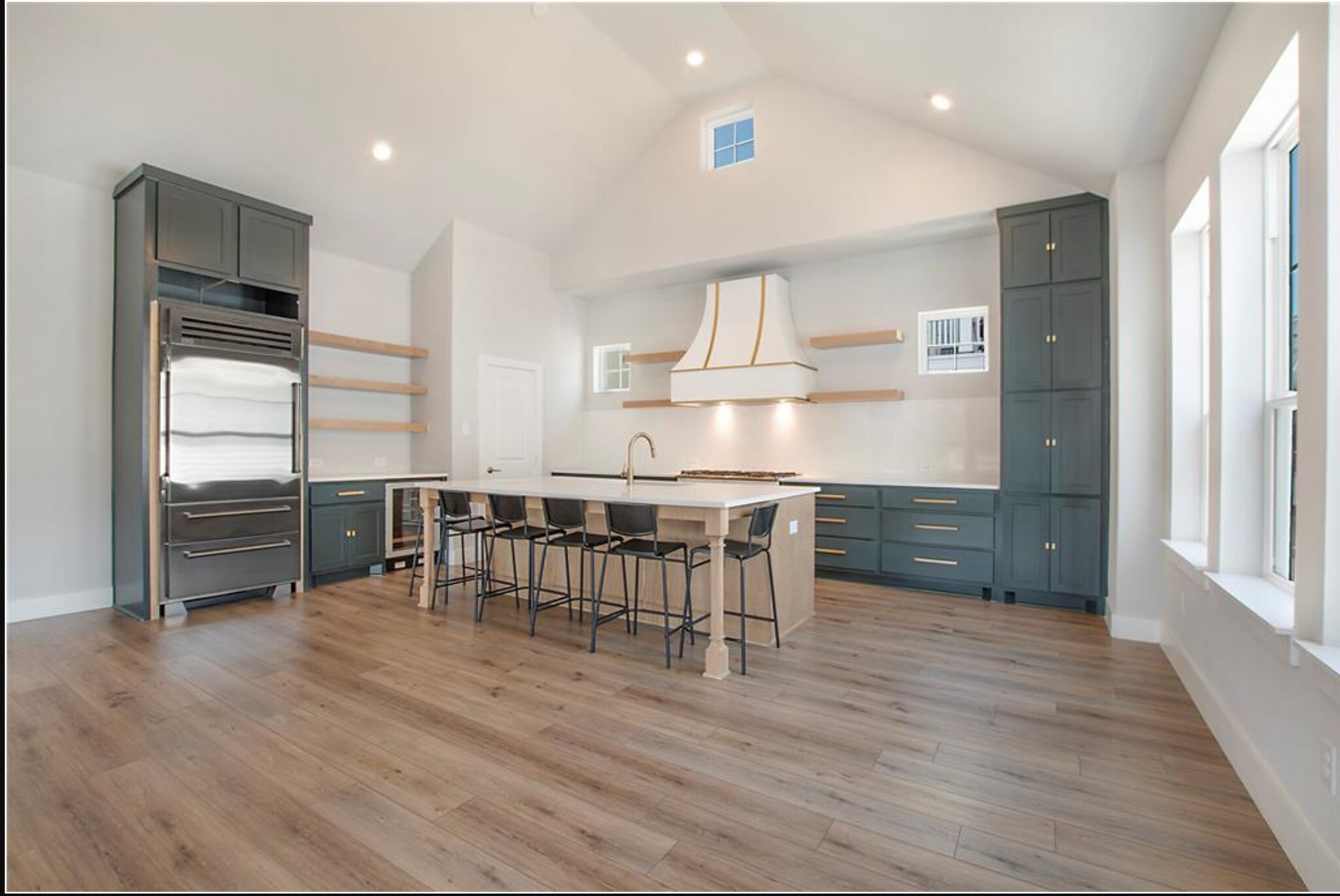 Building Photo - 1005 Cavour Pl