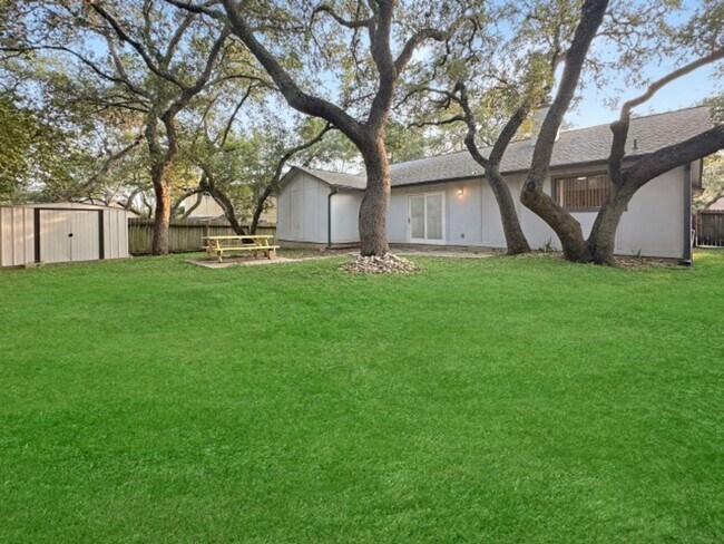 Building Photo - Northwest Crossing Neighborhood.