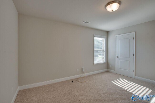 Building Photo - 2964 Magnolia Park Drive Southeast