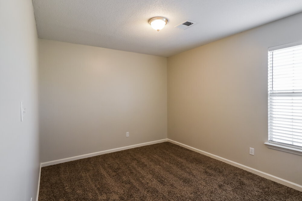 Building Photo - 7772 Bramble Ln