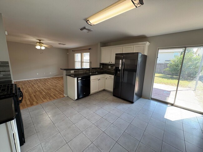 Building Photo - 7810 Maverick Trace Ln