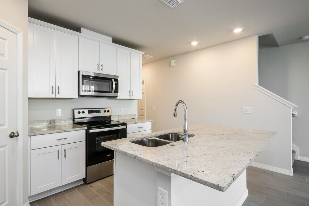 Building Photo - 809 Legacy Dr