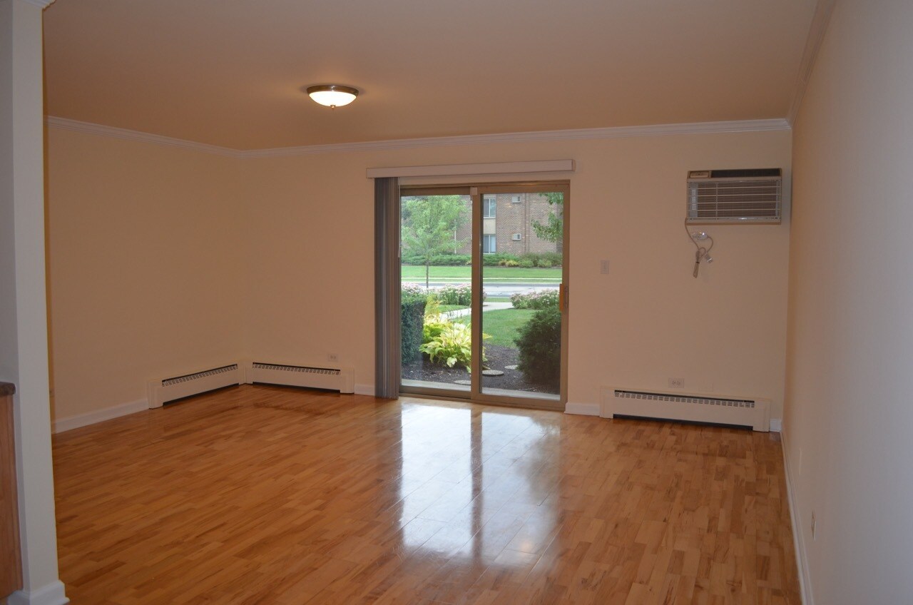 Building Photo - 2407 North Kennicott Drive