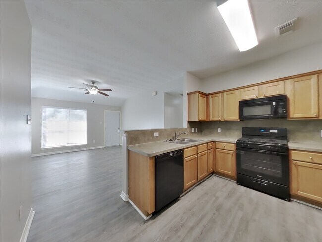 Building Photo - 24307 Hard Wood Dr