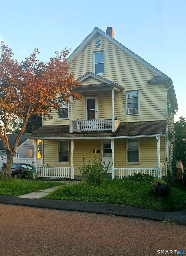 Building Photo - 25 Baldwin St