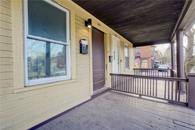 Building Photo - 459 Parsells Ave