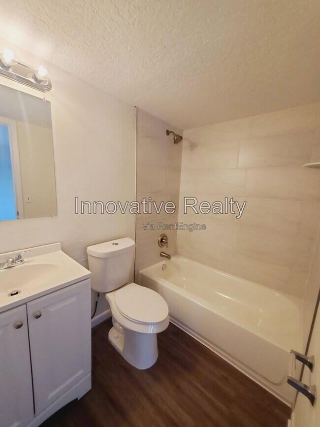 Building Photo - 5266 Davisson Ave