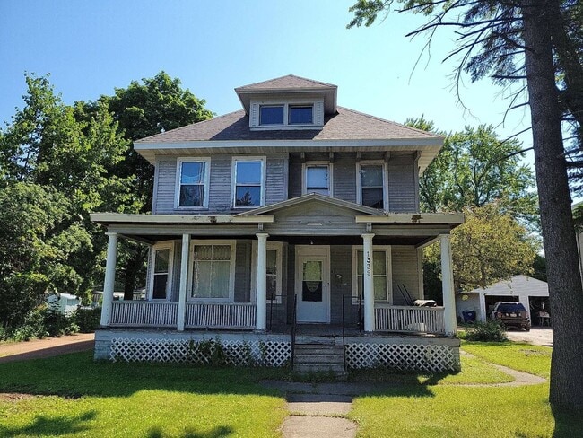 Building Photo - 1339 Grand Ave