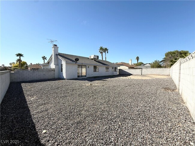 Building Photo - 5876 Filmore Ave