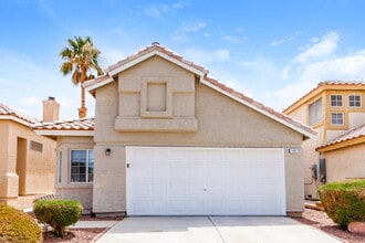 Building Photo - 1027 Overture Dr