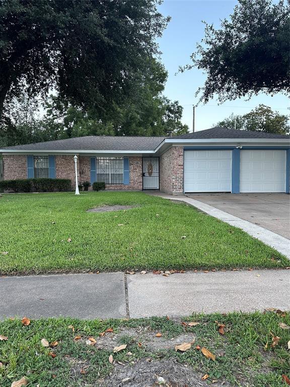Primary Photo - 1307 Rim Rock Dr