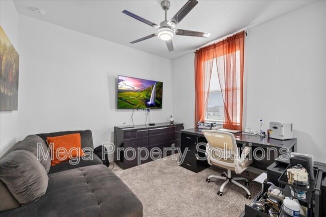 Building Photo - 12195 Stirrup Dr