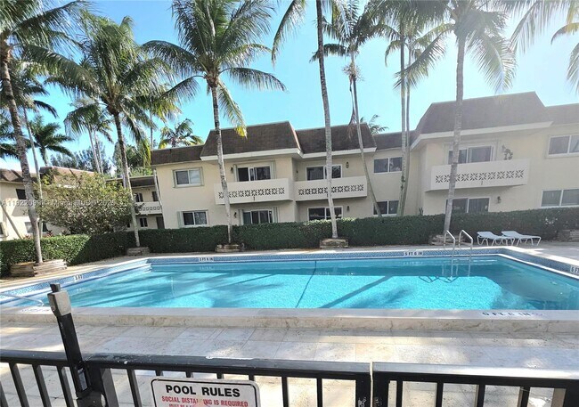 Building Photo - 14500 SW 88th Ave