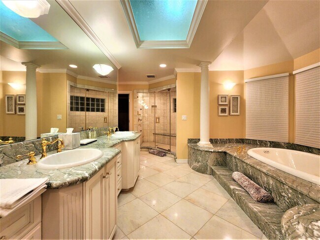 Building Photo - 25567 Willow Pond Ln
