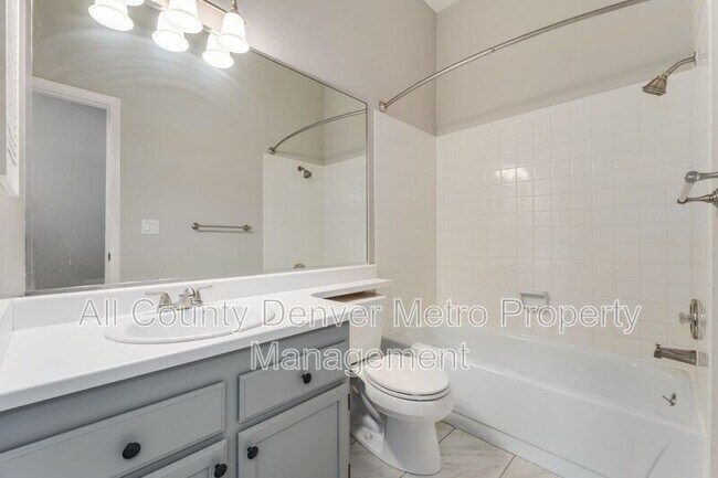 Building Photo - 8787 Allison Dr