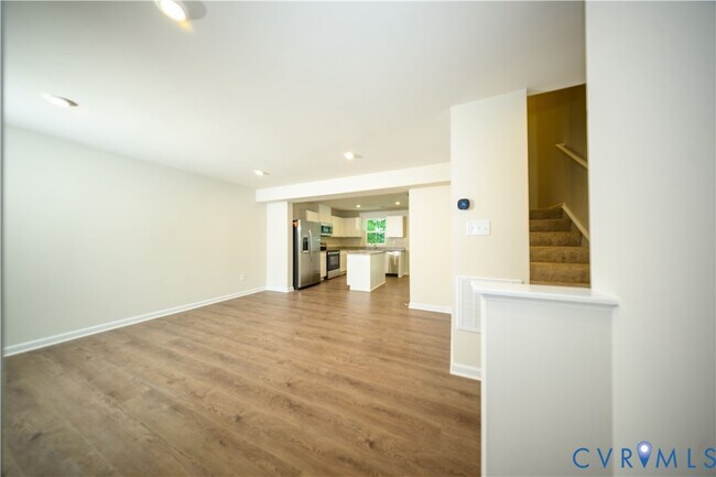 Building Photo - 1121 Canterbury Rdg Rd