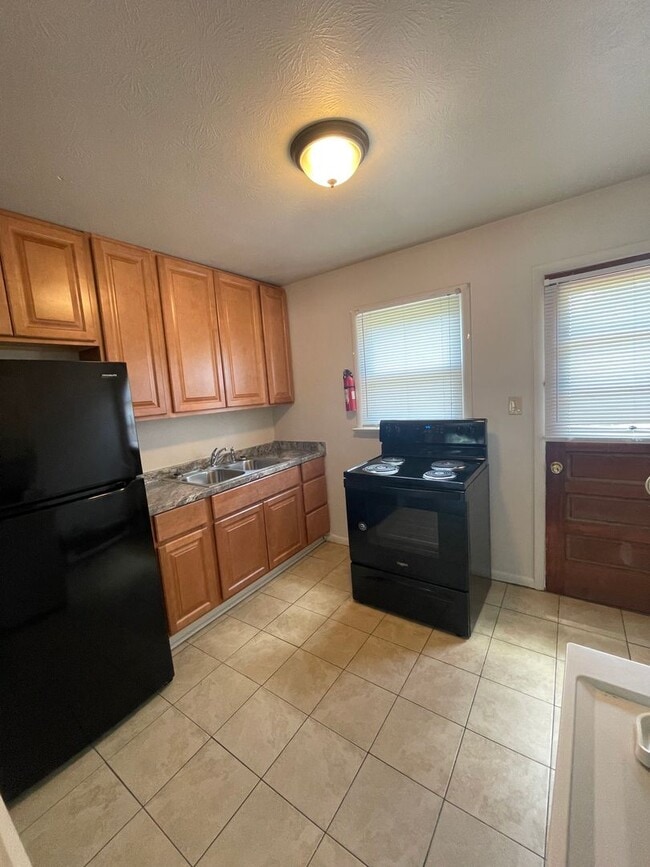 Building Photo - Apartment for Rent in Verona