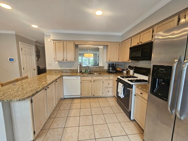 Building Photo - 16831 Centerfield Way