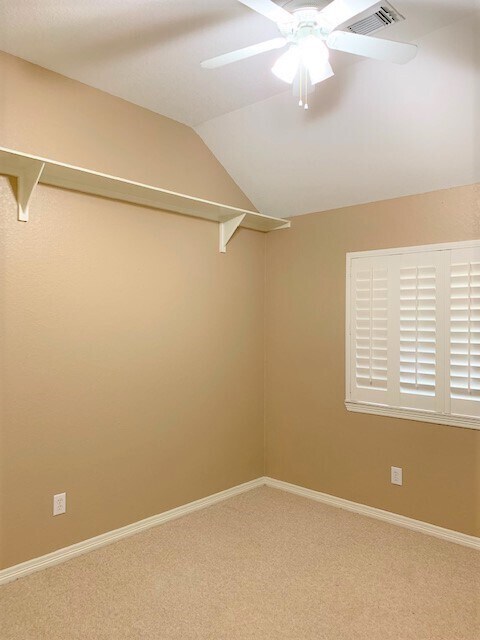 Building Photo - 21427 Willow Glade Dr