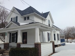 Building Photo - 821 Bush St