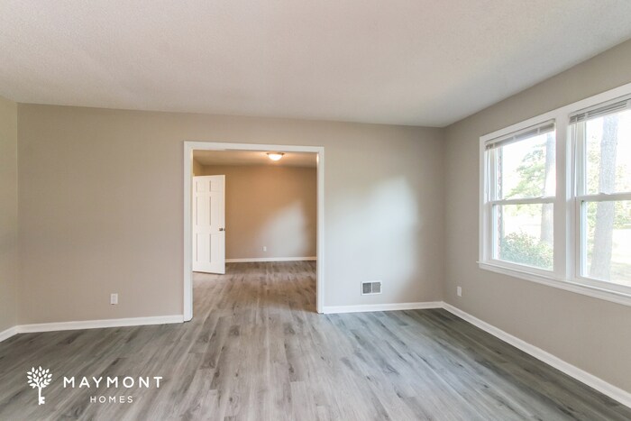 Building Photo - 213 Guild Hall Dr