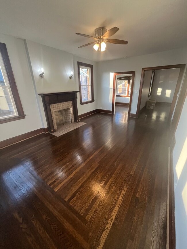 Building Photo - Beautiful Character in this Two Bedroom!