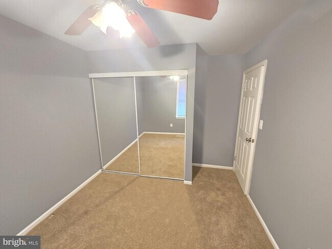 Building Photo - 3 Bedroom Pasadena Home