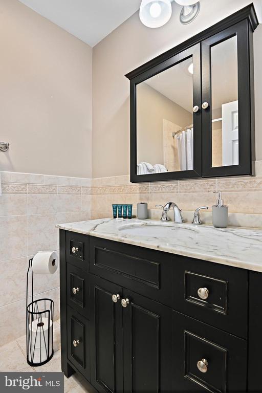 Building Photo - 5267 Leestone Ct