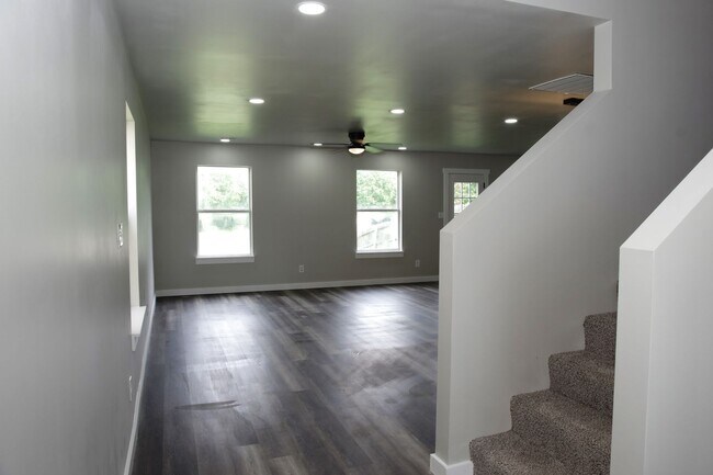 Building Photo - Coming Soon!!