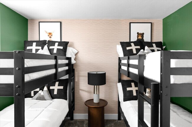 Building Photo - 323 Deer Creek Rd