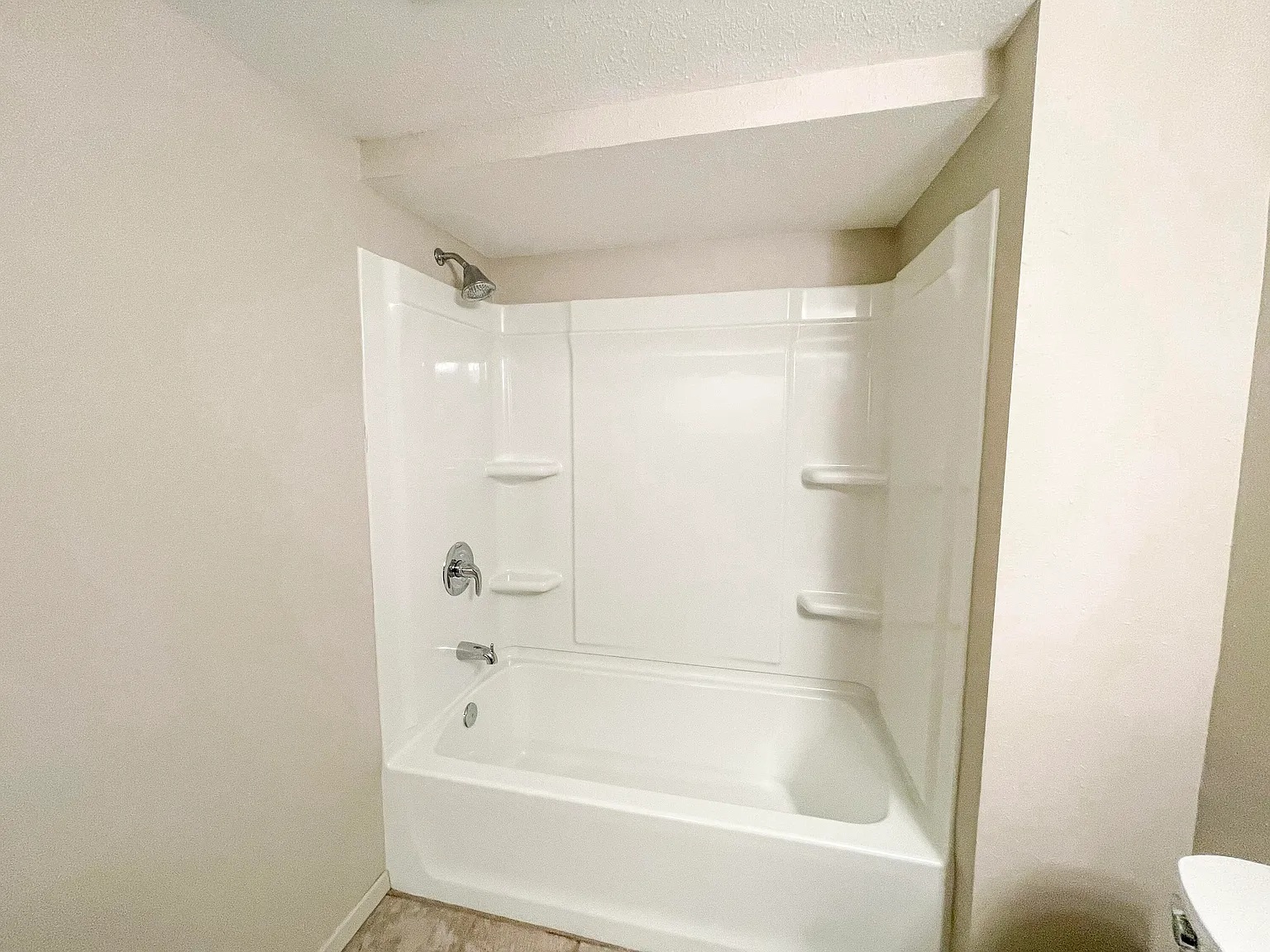 Building Photo - 811 7th St