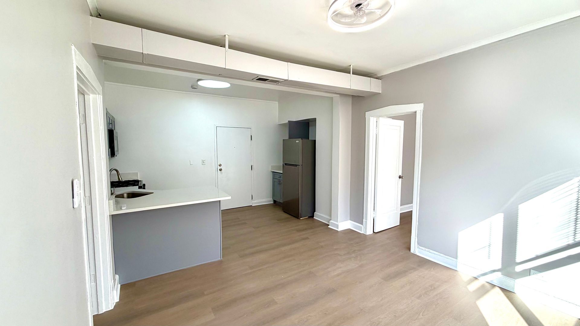 Building Photo - 802 N Bishop St