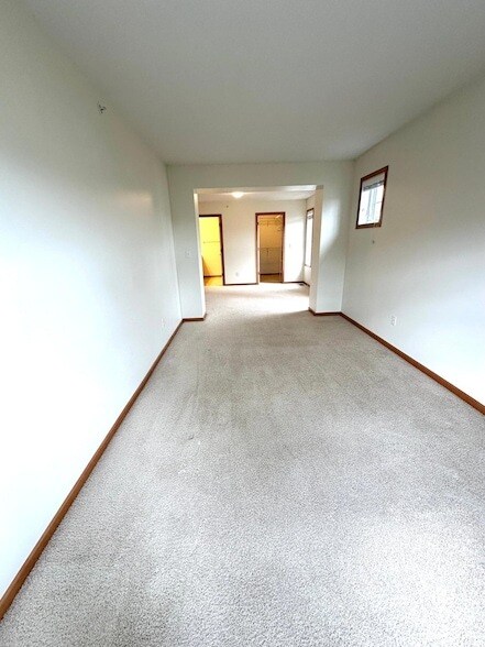 Building Photo - 15375 60th Ave N