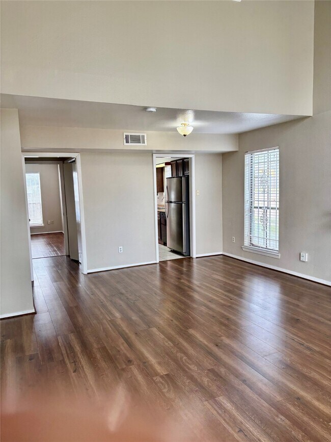 Building Photo - 5100 Allendale Rd