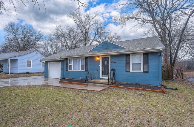 Building Photo - Cute Two Bedroom Home in Olathe